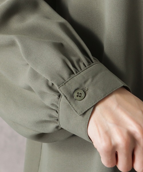 NAVY(ネイビー)の「とろみ前開き スキッパーカラー長袖シャツ(シャツ/ブラウス・レディース・カーキ/ブラック/ライトベージュ・フリー)」の19枚目の写真