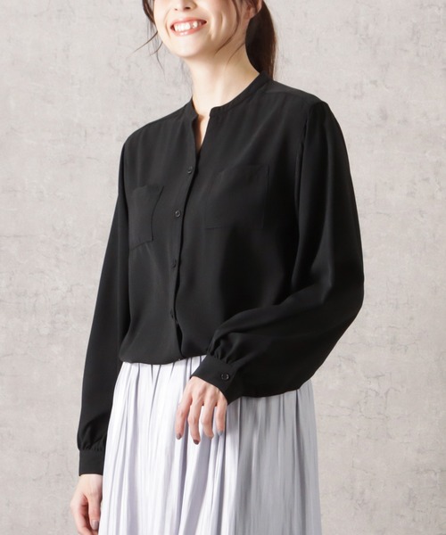 NAVY(ネイビー)の「とろみ前開き スキッパーカラー長袖シャツ(シャツ/ブラウス・レディース・カーキ/ブラック/ライトベージュ・フリー)」の4枚目の写真