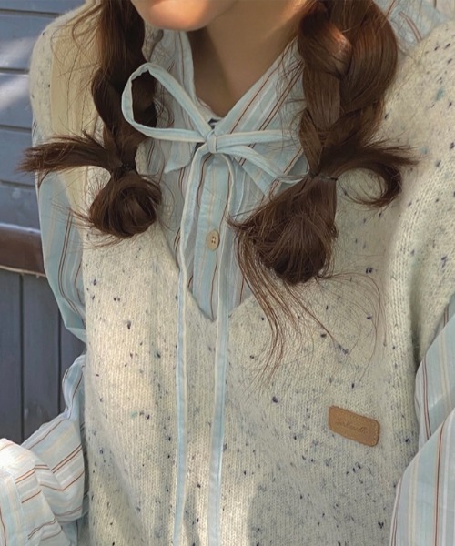 Vipoa（ヴィポア）の「クラシカルストライプリボンタイブラウス（シャツ/ブラウス・レディース・ブルー・FREE）」の11枚目の写真