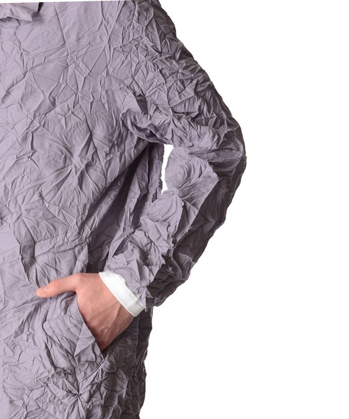 ATTACHMENT（アタッチメント）の「ポリエステル・ポプリン リンクルド バルマカーンコート / PE/WO POPLIN WRINKLED BALMACAAN COAT（ステンカラーコート・メンズ・グレー系その他/ブラック・3/1/2）」の8枚目の写真