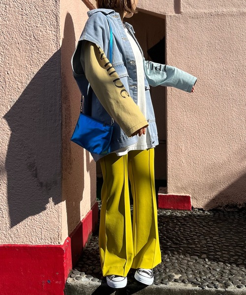 mi via loca（ミヴィアロカ）の「オーバーサイズデニムベスト（ベスト・レディース・ブルー・FREE）」の22枚目の写真