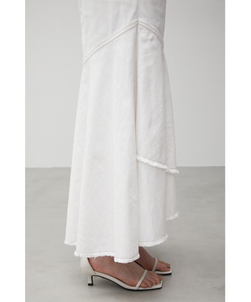 AZUL by moussy（アズールバイマウジー）の「MERMAID DENIM FLARE SKIRT/マーメイドデニムフレアスカート（デニムスカート・レディース・ワンウォッシュ/オフホワイト・MEDIUM/SMALL）」の21枚目の写真