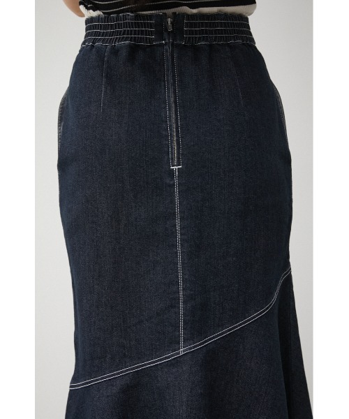 AZUL by moussy（アズールバイマウジー）の「MERMAID DENIM FLARE SKIRT/マーメイドデニムフレアスカート（デニムスカート・レディース・ワンウォッシュ/オフホワイト・MEDIUM/SMALL）」の11枚目の写真