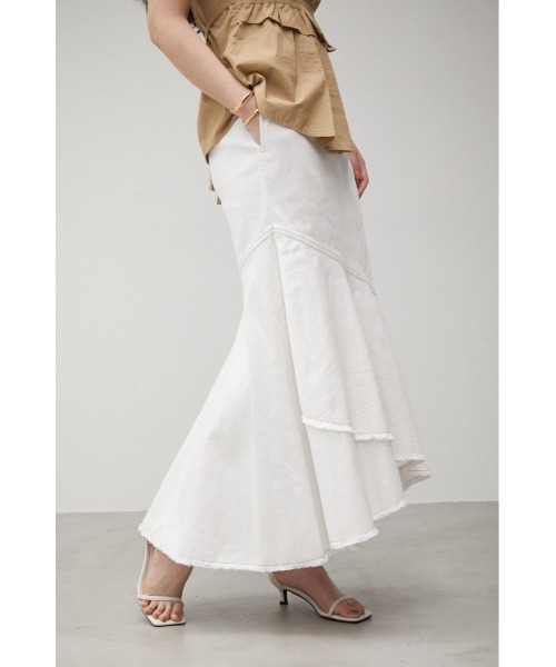 AZUL by moussy（アズールバイマウジー）の「MERMAID DENIM FLARE SKIRT/マーメイドデニムフレアスカート（デニムスカート・レディース・ワンウォッシュ/オフホワイト・MEDIUM/SMALL）」の13枚目の写真