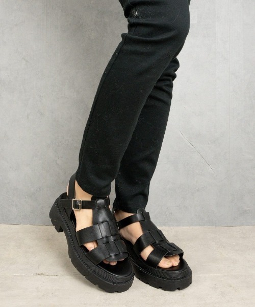 Fabby fabby（ファビィーファビィー）の「グルカバックバンドスポーツサンダル（サンダル・レディース・ブラック/オフホワイト・SMALL/MEDIUM/LARGE）」の10枚目の写真