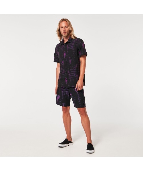 OAKLEY(オークリー)の「オークリー JELLYFISH RC SS BUTTON DOWN/ボタンシャツ/LIFESTYLE ライフスタイル/OAKLEY(シャツ/ブラウス・メンズ・ブラック×パープル・L/M/S)」の8枚目の写真