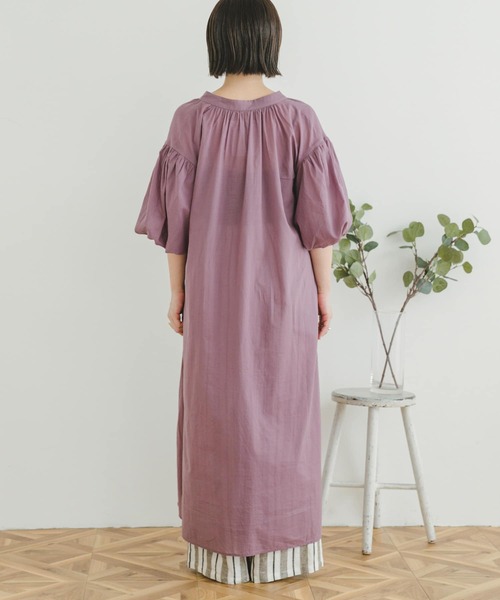 ITEMS URBANRESEARCH（アイテムズ アーバンリサーチ）の「ボイルカフタンワンピース（ワンピース・レディース・パープル/ブラック・FREE）」の21枚目の写真