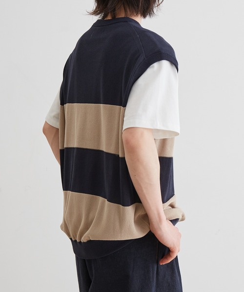 ADAM ET ROPE'(アダムエロペ)の「WASHI MIX ボーダー ニット ベスト(ベスト・メンズ・ネイビー/ブラウン/カーキ・M/L)」の18枚目の写真