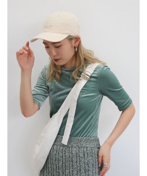 Ungrid（アングリッド）の「キャンバスカラーロゴキャップ（キャップ・レディース・アイボリー/レッド/グリーン/ネイビー・FREE）」の17枚目の写真