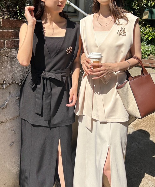 one after another NICE CLAUP（ワンアフターアナザーナイスクラップ）の「新色追加/NCロゴブローチ付きベスト（ベスト・レディース・ブラック/ブラック系その他/アイボリー・FREE）」の12枚目の写真