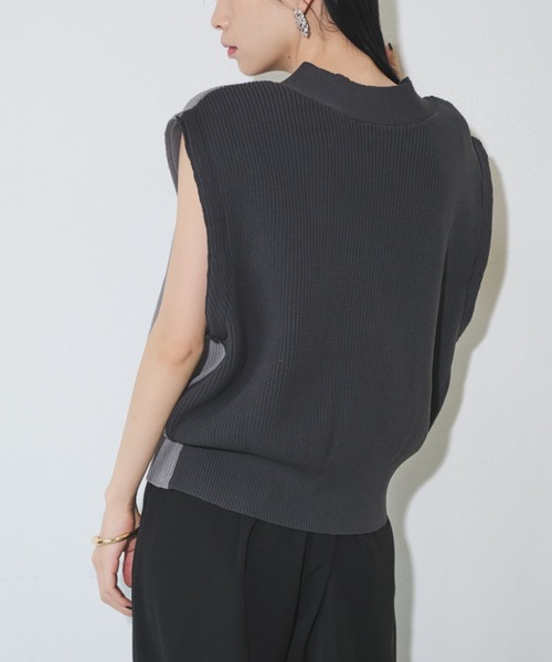 Solace（ソレイス）の「バイカラーニットベスト（ベスト・レディース・ブラウン/ブラック・FREE）」の4枚目の写真