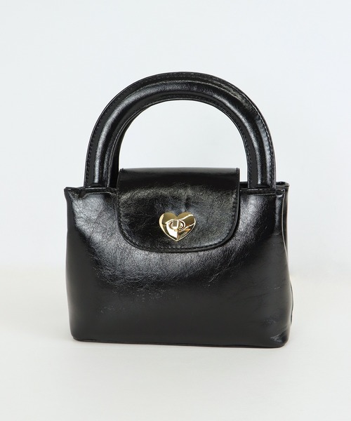 BLUEEAST（ブルーイースト）の「ハートモチーフスクエアバッグ（ハンドバッグ・レディース・ブラック/アイボリー・FREE）」の5枚目の写真