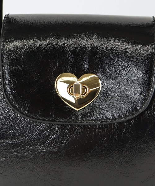 BLUEEAST（ブルーイースト）の「ハートモチーフスクエアバッグ（ハンドバッグ・レディース・ブラック/アイボリー・FREE）」の10枚目の写真