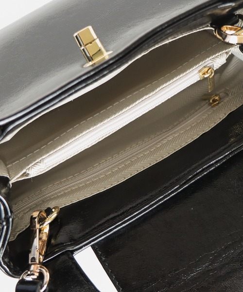 BLUEEAST（ブルーイースト）の「ハートモチーフスクエアバッグ（ハンドバッグ・レディース・ブラック/アイボリー・FREE）」の15枚目の写真