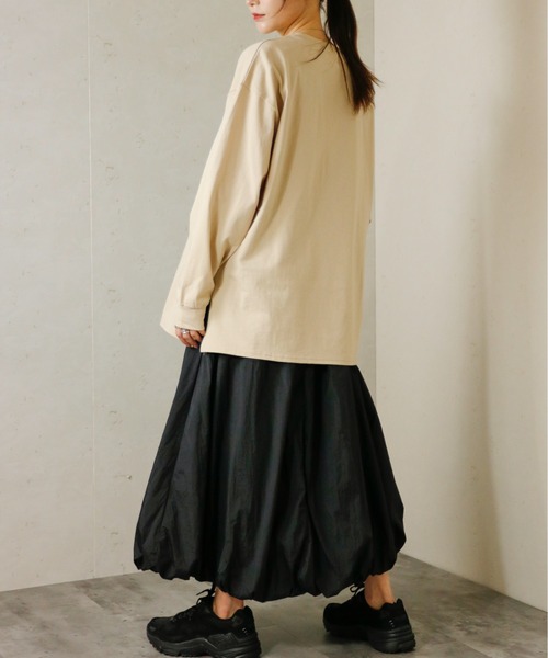 Per sist ence(パーシエンス)の「カレッジロゴプリントロンT(Tシャツ/カットソー・レディース・ベージュ/ブラック/オフホワイト/グレー・FREE)」の16枚目の写真