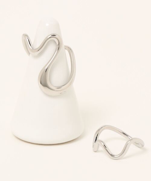 GOLDY（ゴールディ）の「〈GOLDY/ゴールディ〉2SETアートラインリング（リング・レディース・シルバー/ゴールド・FREE）」の4枚目の写真