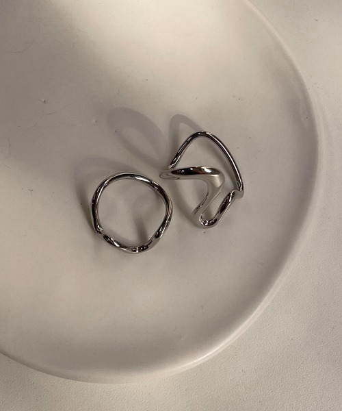 GOLDY（ゴールディ）の「〈GOLDY/ゴールディ〉2SETアートラインリング（リング・レディース・シルバー/ゴールド・FREE）」の6枚目の写真