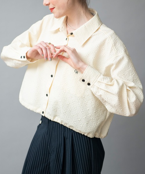 COMMRE（コムル）の「ドロスト入り刺繍ショートシャツ（シャツ/ブラウス・レディース・ブラック/アイボリー/ブルー・FREE）」の9枚目の写真