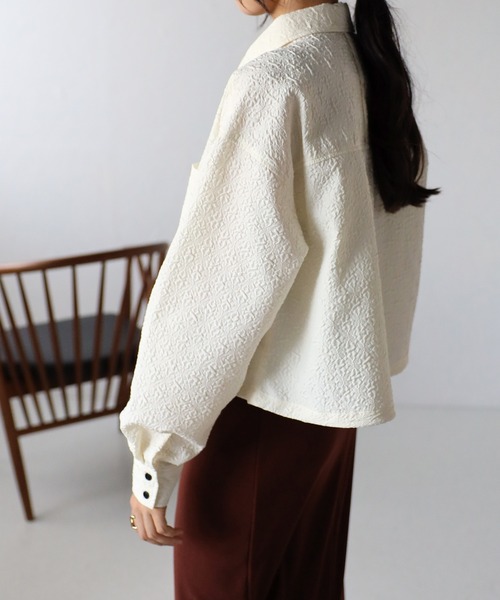 COMMRE（コムル）の「ドロスト入り刺繍ショートシャツ（シャツ/ブラウス・レディース・ブラック/アイボリー/ブルー・FREE）」の19枚目の写真