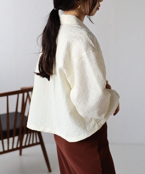 COMMRE（コムル）の「ドロスト入り刺繍ショートシャツ（シャツ/ブラウス・レディース・ブラック/アイボリー/ブルー・FREE）」の20枚目の写真