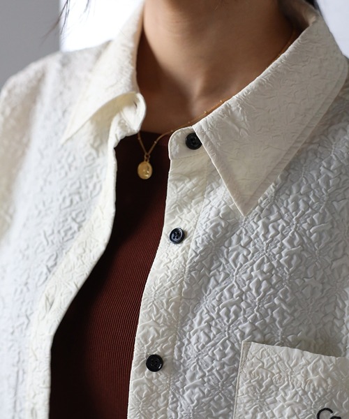 COMMRE（コムル）の「ドロスト入り刺繍ショートシャツ（シャツ/ブラウス・レディース・ブラック/アイボリー/ブルー・FREE）」の22枚目の写真