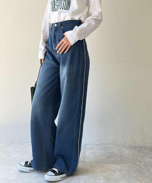 GeeRA(ジーラ)の「サイドラインワイドデニムパンツ(デニムパンツ・レディース・ブルー/ブラック・LARGE/MEDIUM)」の8枚目の写真