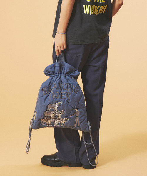 ABAHOUSE（アバハウス）の「スーベニア刺繍キルティングバッグ/GOLF PUNK /ユニセックス（バックパック/リュック・メンズ・ホワイト/グレイッシュブルー/ブラック・フリー）」の14枚目の写真