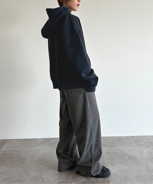 apres jour mignon（アプレジュールミニョン）の「ゆるストレートパンツ【ZOZOTOWN限定アイテム】（スラックス・レディース・モカ/ブルー系その他/ネイビー/チャコールグレー/ブラック・MEDIUM/X-LARGE/SMALL）」の13枚目の写真