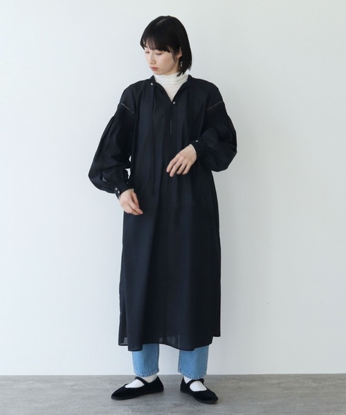 yuni キャッチワッシャー 2way シャーリングスリーブ シャツワンピース yuni（ユニ ）の「キャッチワッシャー 2way シャーリング