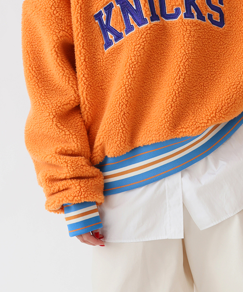 Spick & Span（スピックアンドスパン）の「【OFF THE COURT by NBA（オフザコートバイエヌビーエー）】 TeamLogo Boa Fleece（その他トップス・レディース・グリーン/ネイビー/オレンジ・FREE）」の14枚目の写真