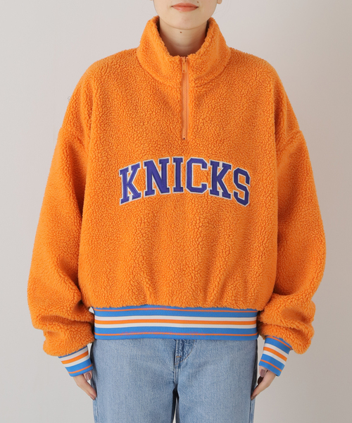 Spick & Span（スピックアンドスパン）の「【OFF THE COURT by NBA（オフザコートバイエヌビーエー）】 TeamLogo Boa Fleece（その他トップス・レディース・グリーン/ネイビー/オレンジ・FREE）」の13枚目の写真
