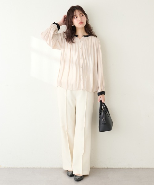 natural couture（ナチュラルクチュール）の「マット釦とろみサテンブラウス（シャツ/ブラウス・レディース・その他1/ラベンダー/ピンク/オフホワイト/ブルー/チャコールグレー/ピンクベージュ/ブラウン/ボルドー・FREE）」の22枚目の写真