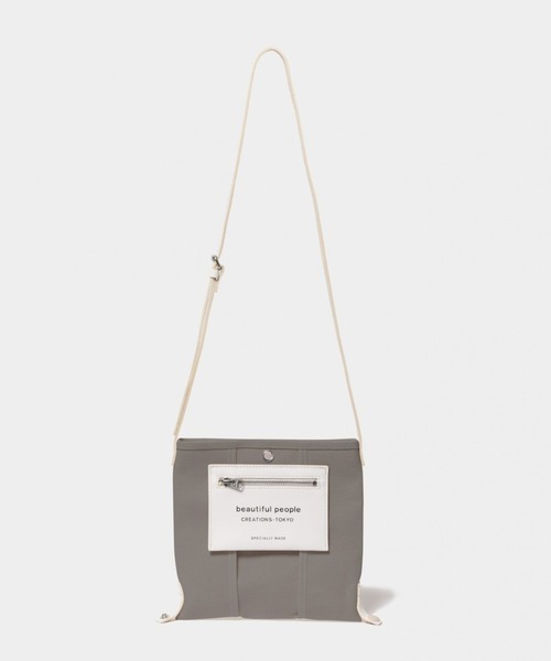 beautiful people(ビューティフルピープル)の「beautiful people lining logo pocket mini shoulder bag 7425611967(ショルダーバッグ・レディース・グレー/ブラック/ホワイト・FREE)」の3枚目の写真