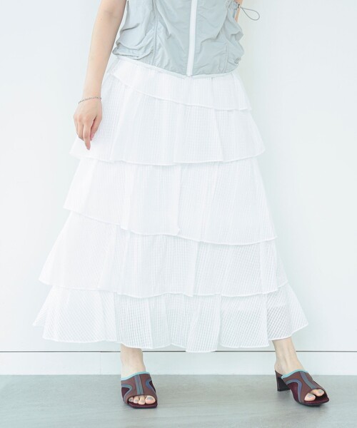 Ray BEAMS(レイビームス)の「Ray BEAMS / シアー ギンガム ティアード スカート(スカート・レディース・ホワイト/ブラック・0/1)」の6枚目の写真