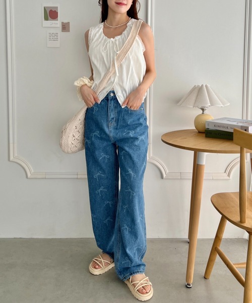 Loueme（ルエム）の「メニーリボンプリントデニムパンツ（デニムパンツ・レディース・ブルー・S/M）」の5枚目の写真