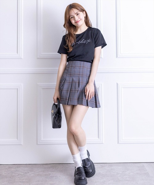 clear（クリア）の「ラメ刺繍ロゴTシャツ（Tシャツ/カットソー・レディース・シルバー/ブラック/ピンク・F）」の16枚目の写真