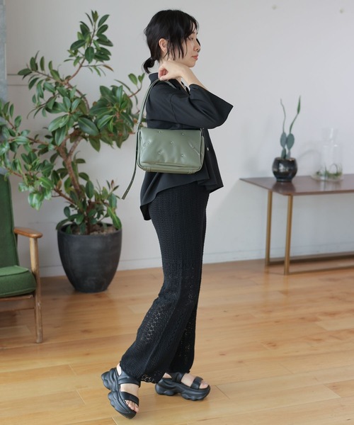 LEPSIM（レプシィム）の「スタッズパデットショルダー　116575（ショルダーバッグ・レディース・ブラック/カーキ/シルバー・ONE SIZE）」の19枚目の写真