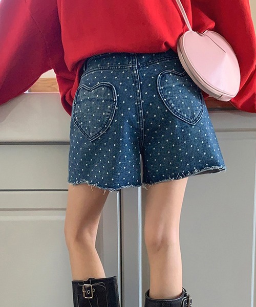 LYEON(リヨン)の「バックハートポケットドット抜染デニムショートパンツ(デニムパンツ・レディース・ブルー/ライトブルー・FREE)」の8枚目の写真