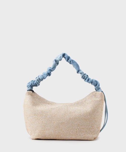OPAQUE.CLIP(オペークドットクリップ)の「◆【2WAY】雑材ドロストフリルハンドルミドルショルダーバッグ(ショルダーバッグ・レディース・ブルー系4/ブラック系4/ナチュラル/ブラック・00)」の4枚目の写真