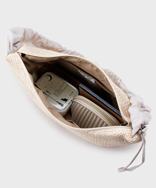 OPAQUE.CLIP(オペークドットクリップ)の「◆【2WAY】雑材ドロストフリルハンドルミドルショルダーバッグ(ショルダーバッグ・レディース・ブルー系4/ブラック系4/ナチュラル/ブラック・00)」の15枚目の写真