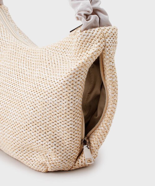 OPAQUE.CLIP(オペークドットクリップ)の「◆【2WAY】雑材ドロストフリルハンドルミドルショルダーバッグ(ショルダーバッグ・レディース・ブルー系4/ブラック系4/ナチュラル/ブラック・00)」の16枚目の写真