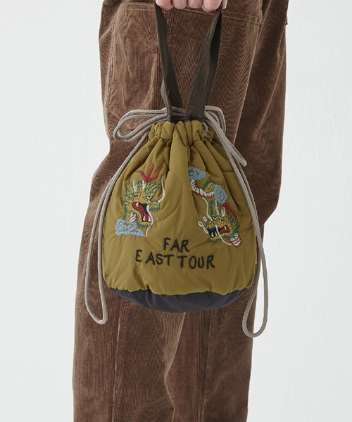 KRIFF MAYER（クリフメイヤー）の「スーベニア刺繍巾着バッグ（ショルダーバッグ・メンズ・パープル/キャメル/ブラック/ピンクベージュ/オリーブ/オフホワイト・FREE）」の8枚目の写真