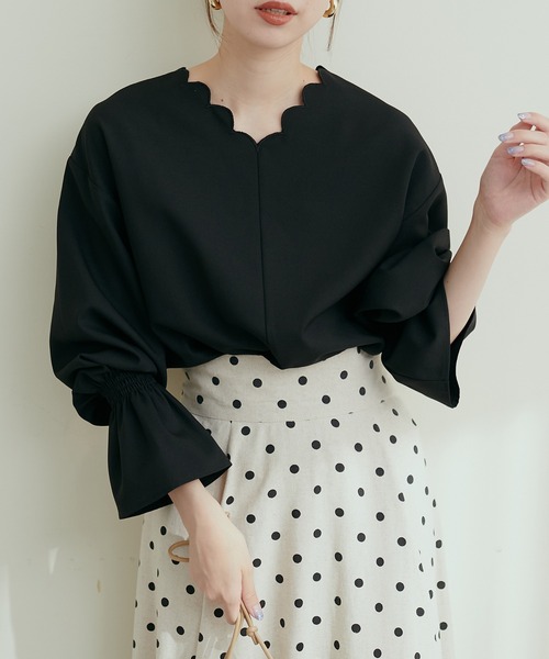 natural couture(ナチュラルクチュール)の「2WAYスカラップブラウス(シャツ/ブラウス・レディース・ブラック/ピンク/ブルー/アイボリー/ボルドー/その他1/その他2/グレイッシュベージュ・FREE)」の3枚目の写真