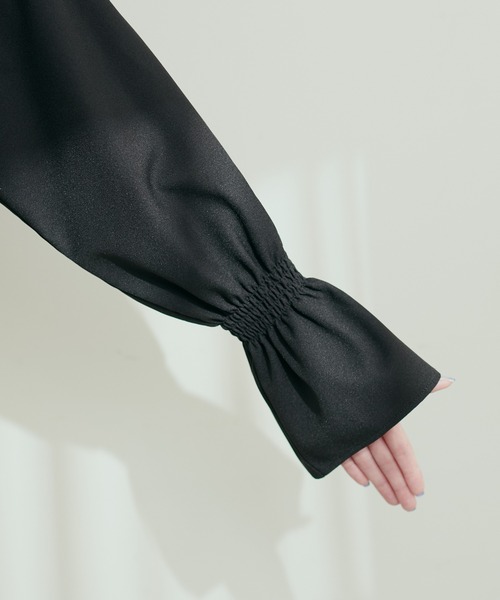 natural couture(ナチュラルクチュール)の「2WAYスカラップブラウス(シャツ/ブラウス・レディース・ブラック/ピンク/ブルー/アイボリー/ボルドー/その他1/その他2/グレイッシュベージュ・FREE)」の17枚目の写真