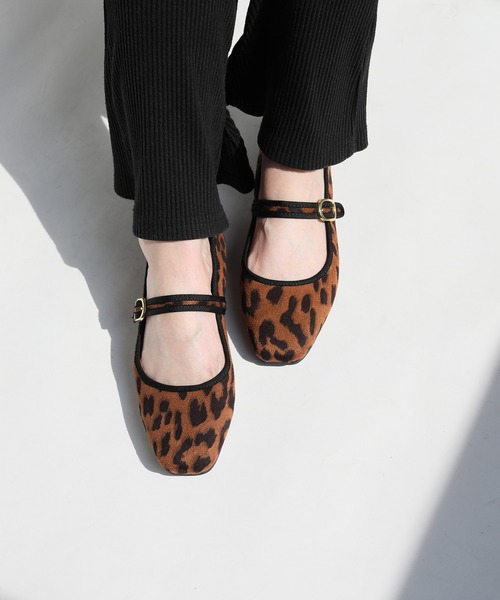 RiiiKa(リーカ)の「【RiiiKa/リーカ】スクエアメリージェーンパンプス(バレエシューズ・レディース・ゴールド/レオパード/ブラック・LL/S/M/L)」の3枚目の写真