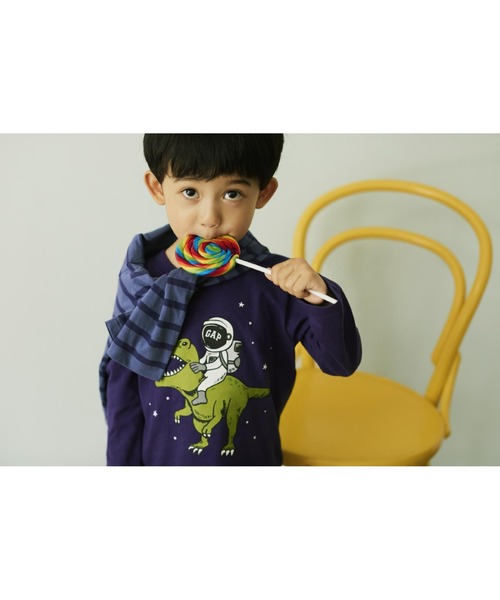 GAP（ギャップ）の「babyGap ブラナン フェイバリット グラフィックTシャツ（Tシャツ/カットソー・キッズ・ブルー/ネイビー/ベージュ/ブルー系その他/ホワイト/レッド/グリーン/アイボリー/ブルー系その他2・100cm/80ｃｍ/90cm/95cm/110cm/105cm）」の22枚目の写真