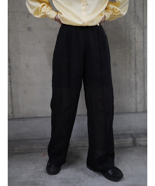 CHAROL(シャロル)の「シアーストライプパンツ(その他パンツ・レディース・ホワイト/ブラック・S/M)」の2枚目の写真