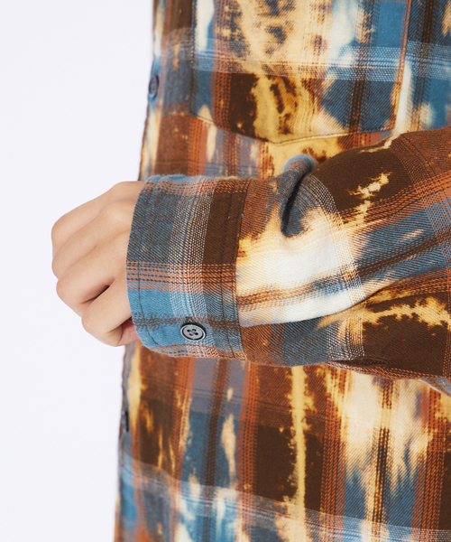 Revo.（レボ）の「【Revo.】チェック/フリンジ/ブリーチシャツ（シャツ/ブラウス・メンズ・ブラウン/ネイビー・M/L）」の14枚目の写真