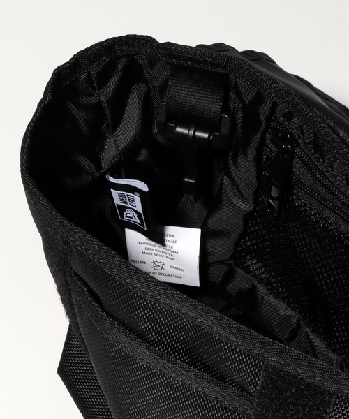 NEW ERA（ニューエラ）の「【UNIVERSAL OVERALL/ユニバーサルオーバーオール】ワンポイントロゴショルダーバッグ（ショルダーバッグ・メンズ・ブラック・FREE）」の21枚目の写真