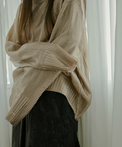 Ezick（エジック）の「Neck slit メタリックオーバーニット（ニット/セーター・レディース・ブラック/シルバー/ゴールド・FREE）」の10枚目の写真